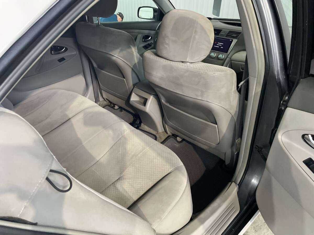 Купить Toyota Camry с пробегом. Фото: #15