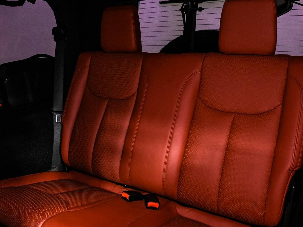 Купить Jeep Wrangler с пробегом. Фото: #12