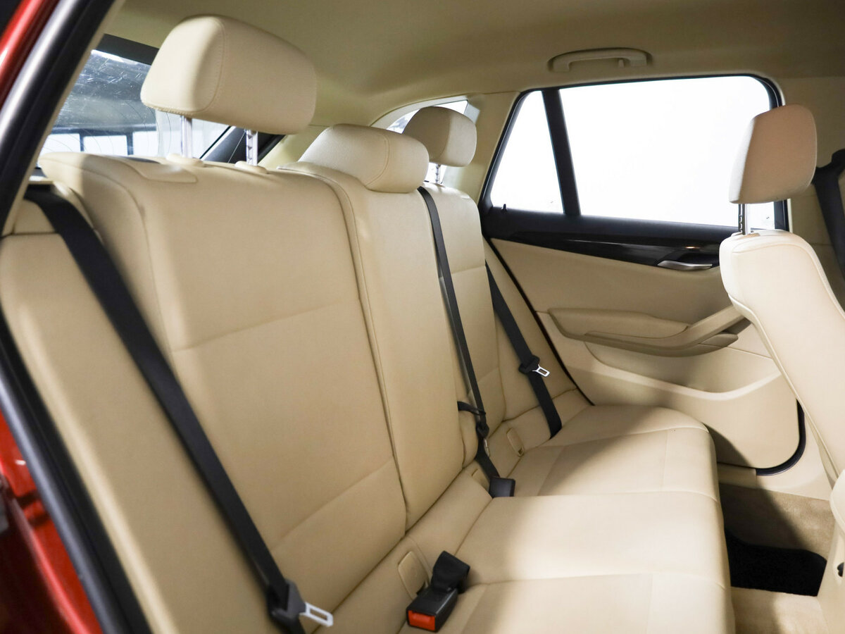 Купить BMW X1 с пробегом. Фото: #10