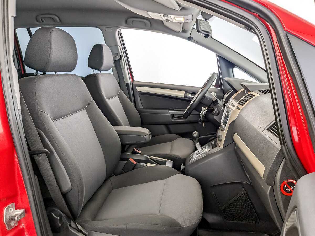 Купить Opel Zafira с пробегом. Фото: #17