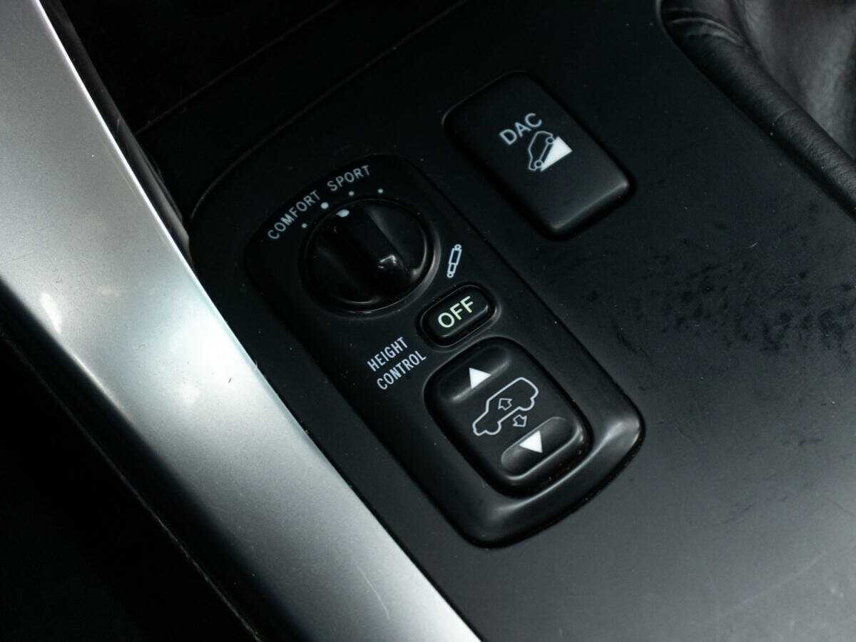 Купить Toyota Land Cruiser Prado с пробегом. Фото: #14
