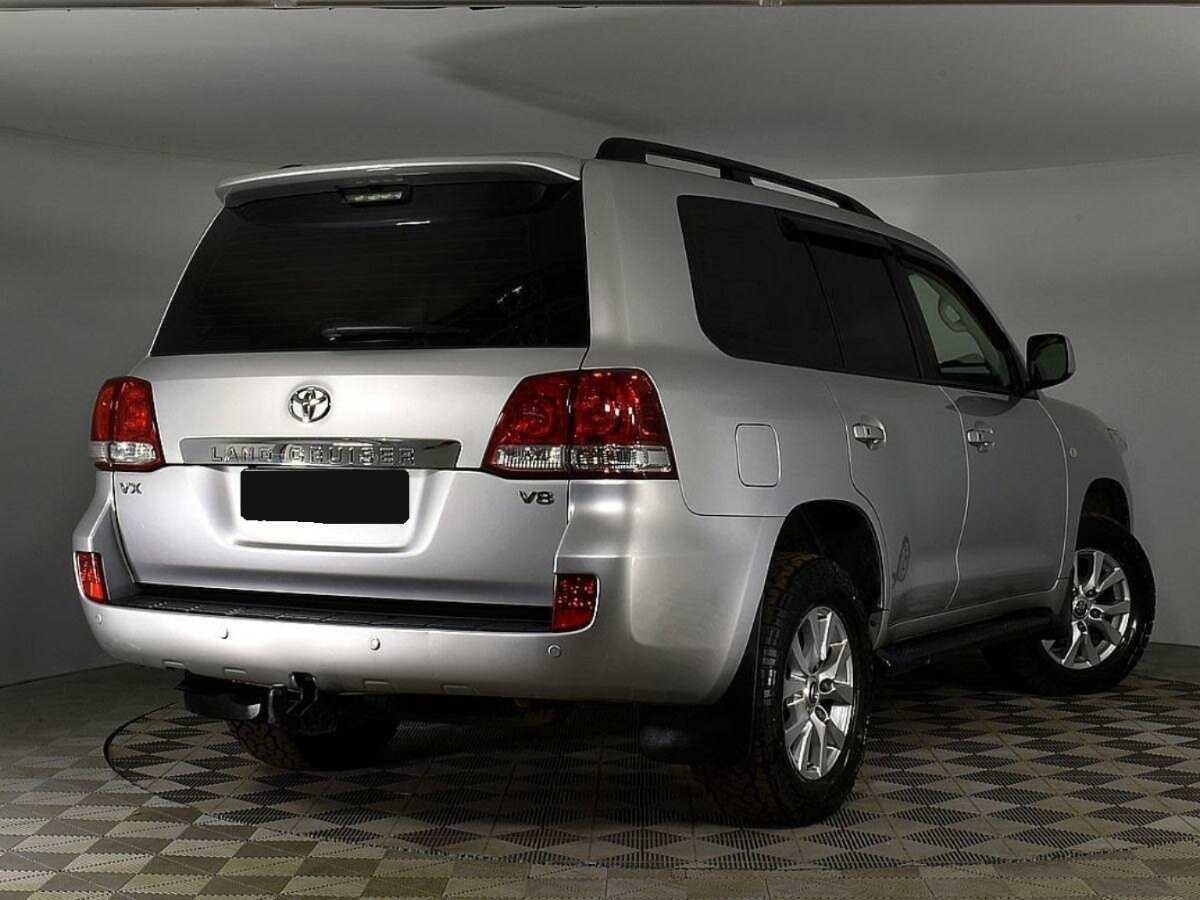 Купить Toyota Land Cruiser с пробегом. Фото: #1