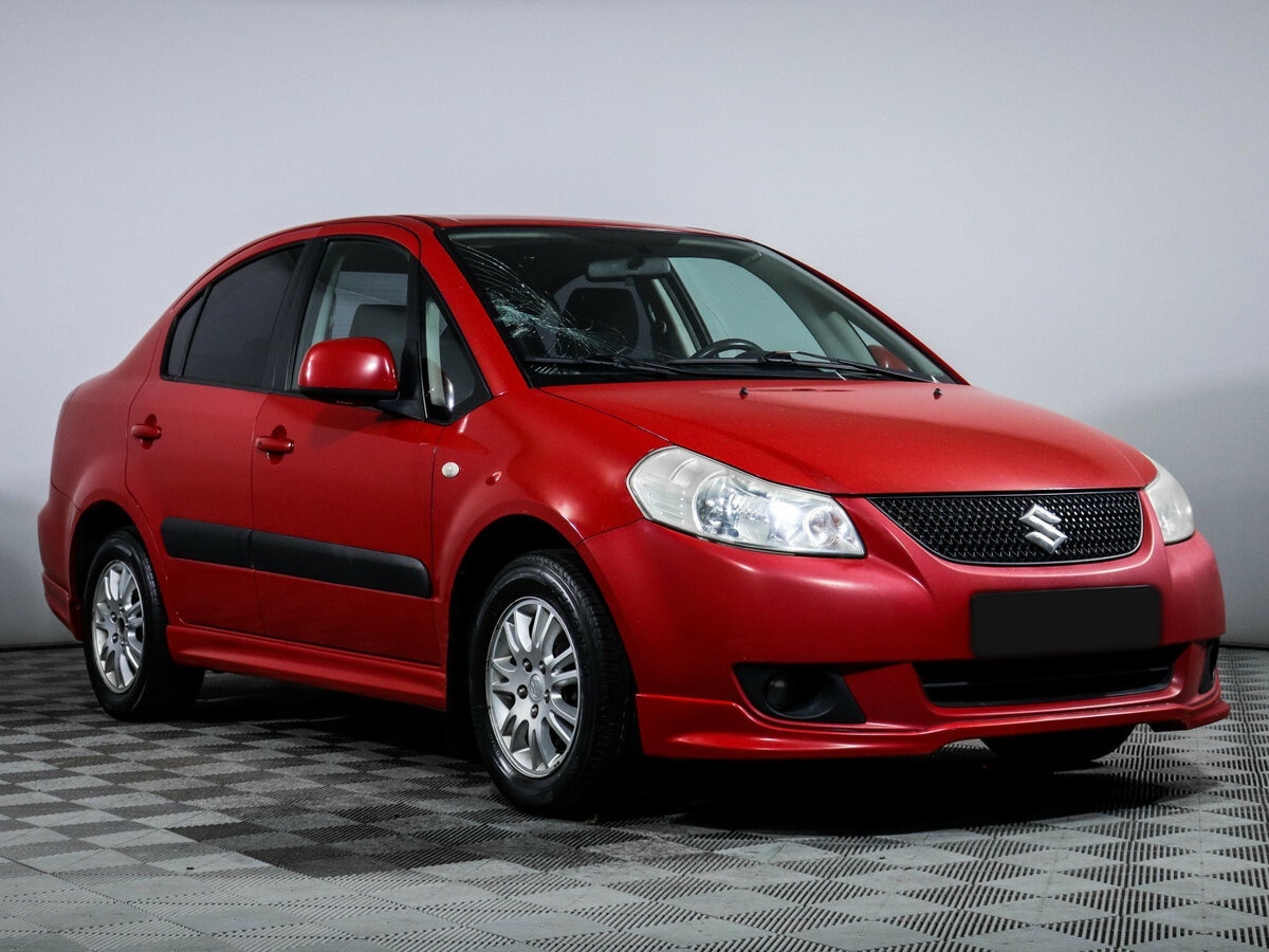 Купить Suzuki SX4 с пробегом. Фото: #2
