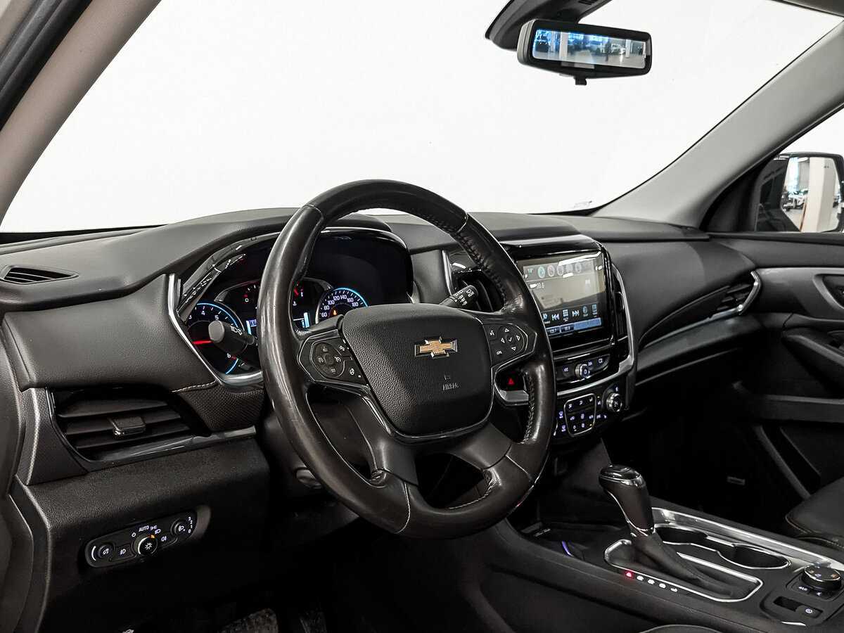 Купить Chevrolet Traverse с пробегом. Фото: #14