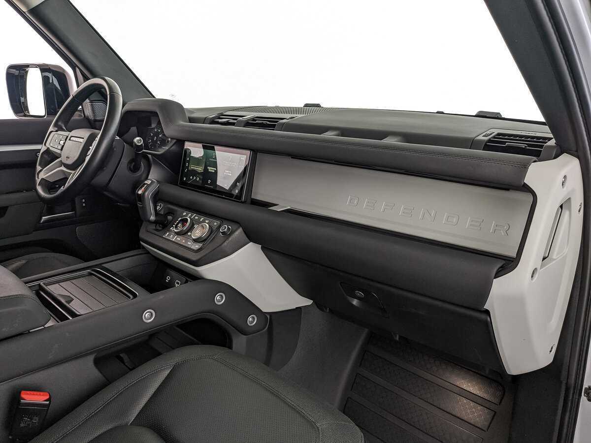 Купить Land Rover Defender с пробегом. Фото: #8