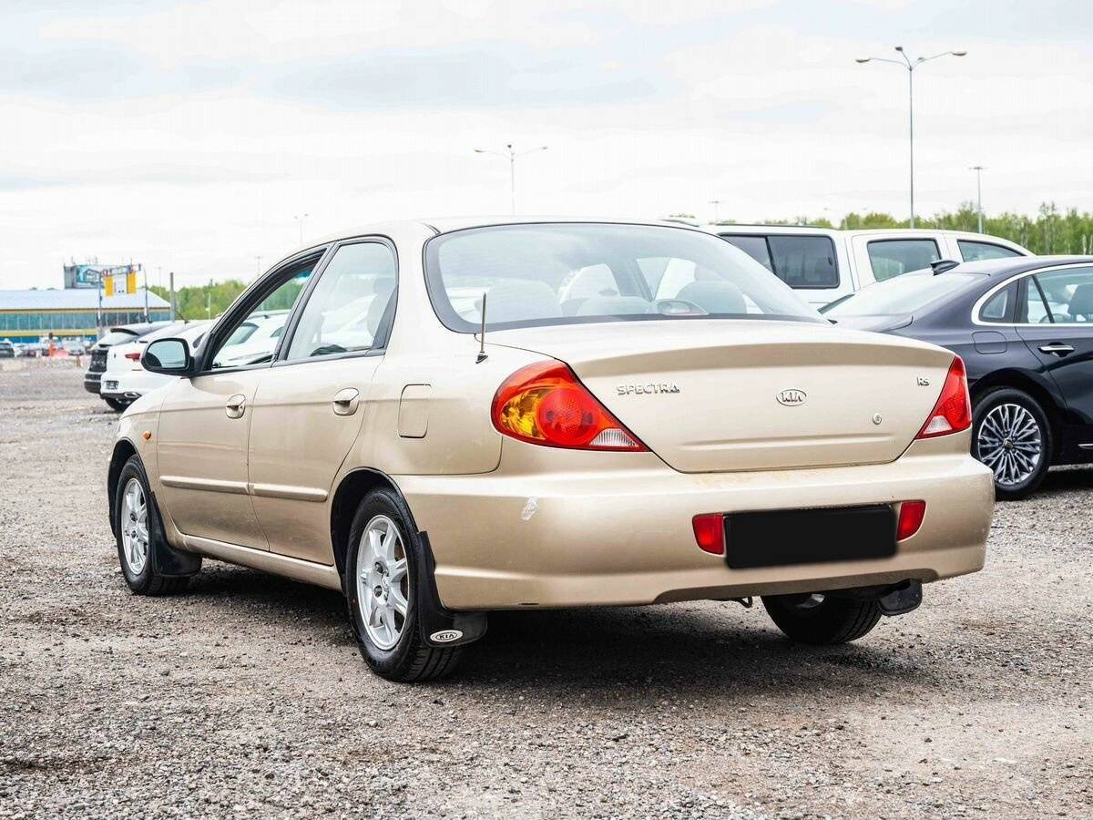 Купить Kia Spectra с пробегом. Фото: #3
