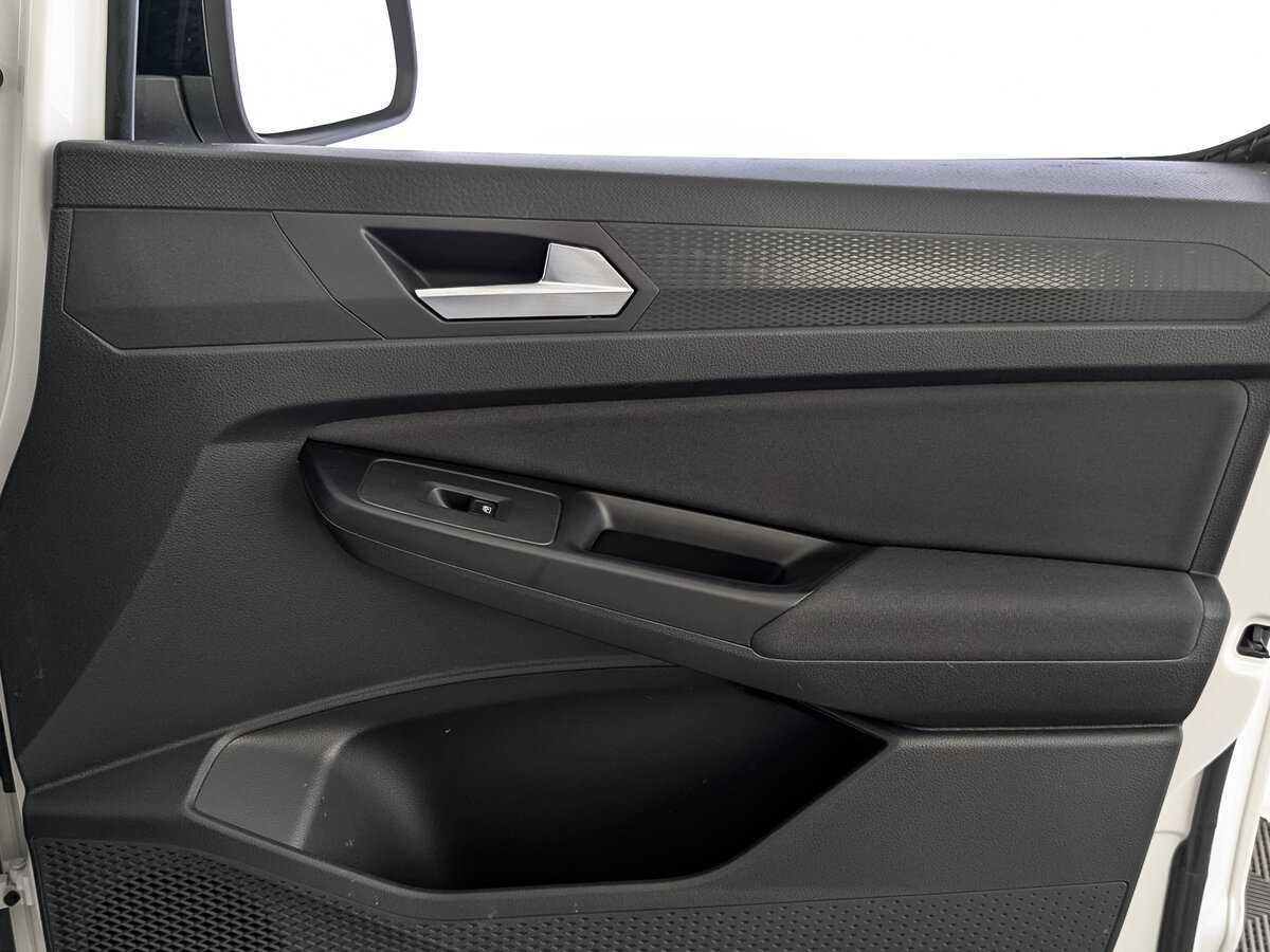 Купить Volkswagen Caddy с пробегом. Фото: #23
