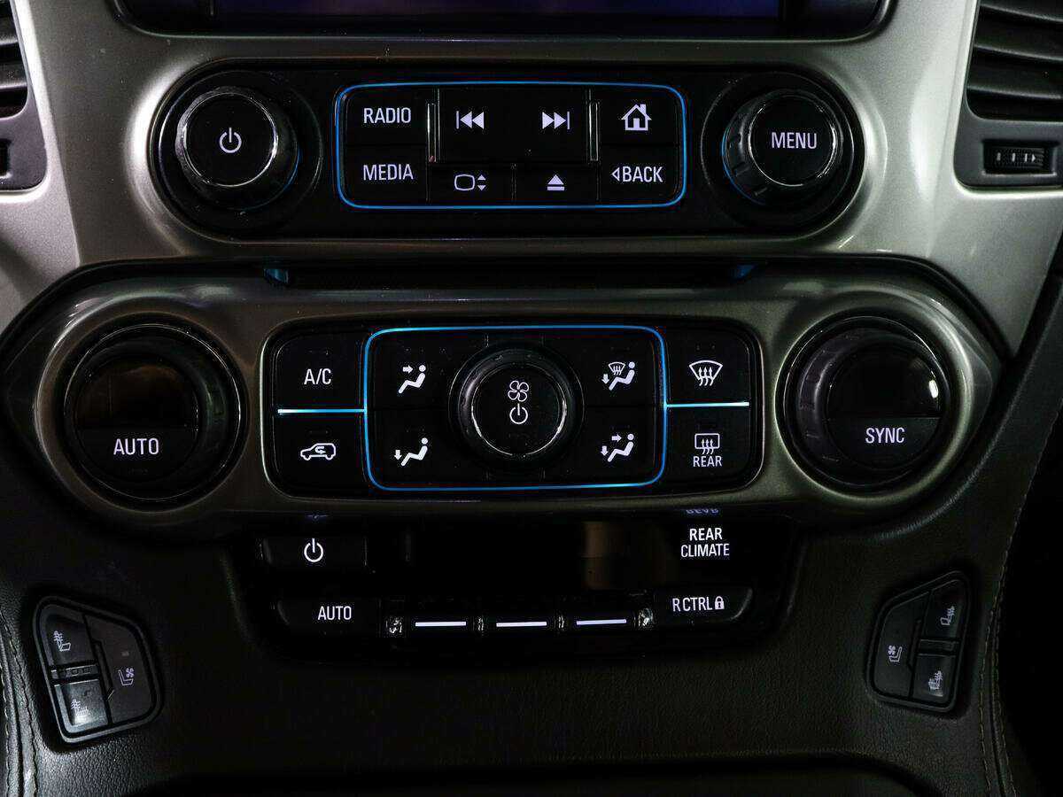 Купить Chevrolet Tahoe с пробегом. Фото: #23