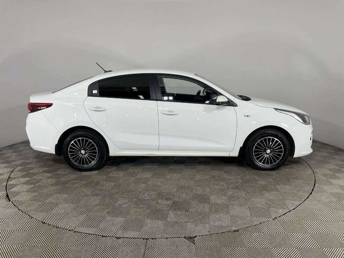 Купить Kia Rio с пробегом. Фото: #3
