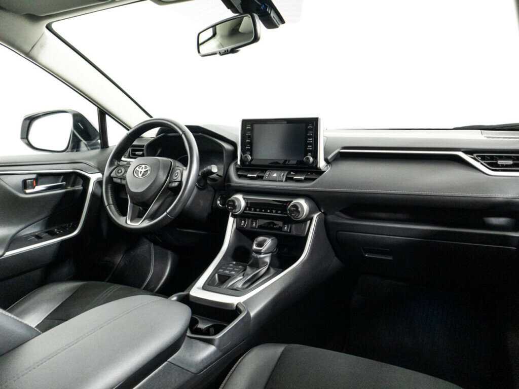 Купить Toyota RAV4 с пробегом. Фото: #8