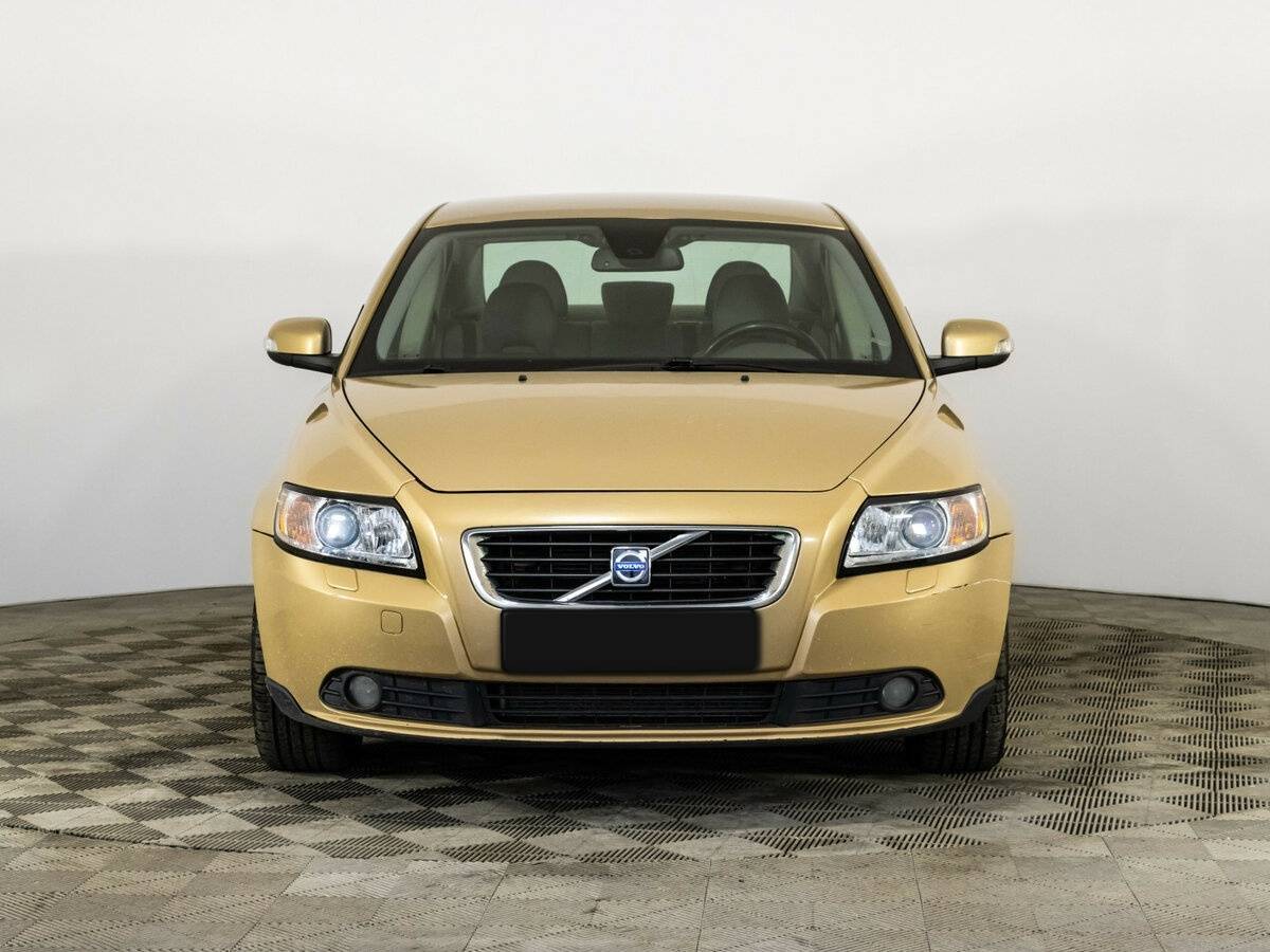 Купить Volvo S40 с пробегом. Фото: #1