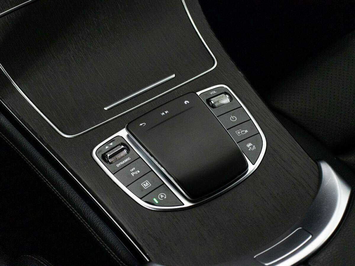 Купить Mercedes-Benz GLC с пробегом. Фото: #17