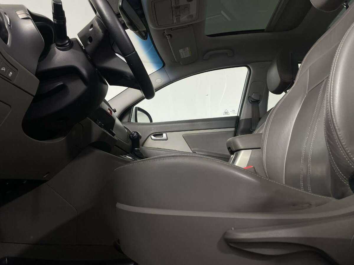 Купить Kia Sportage с пробегом. Фото: #9