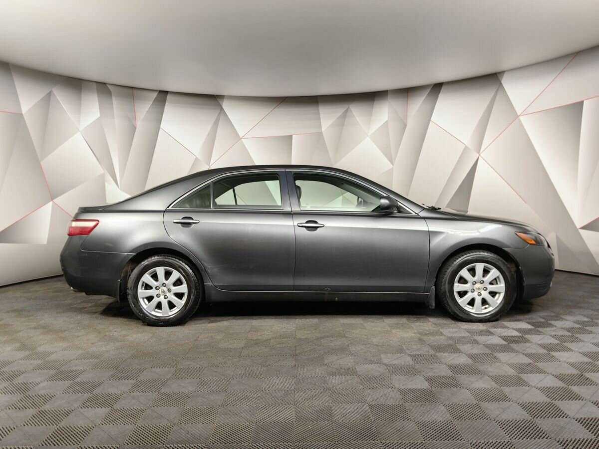 Купить Toyota Camry с пробегом. Фото: #5