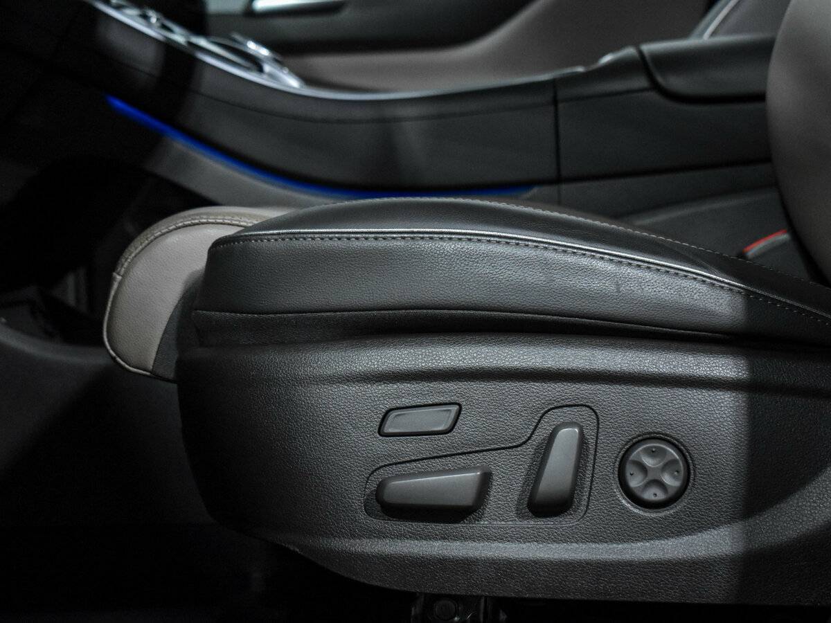 Купить Hyundai Santa Fe с пробегом. Фото: #9