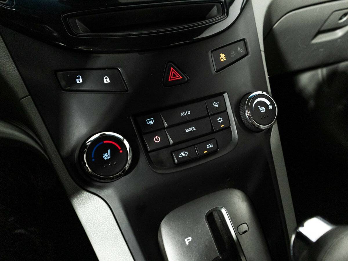 Купить Chevrolet Orlando с пробегом. Фото: #15