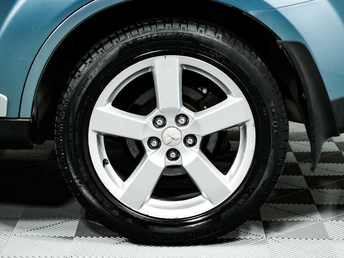 Купить Mitsubishi Outlander с пробегом. Фото: #13