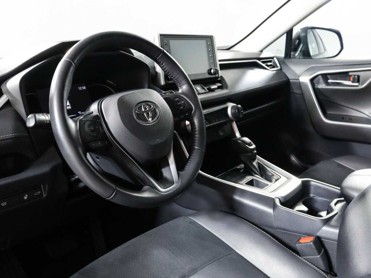 Купить Toyota RAV4 с пробегом. Фото: #10
