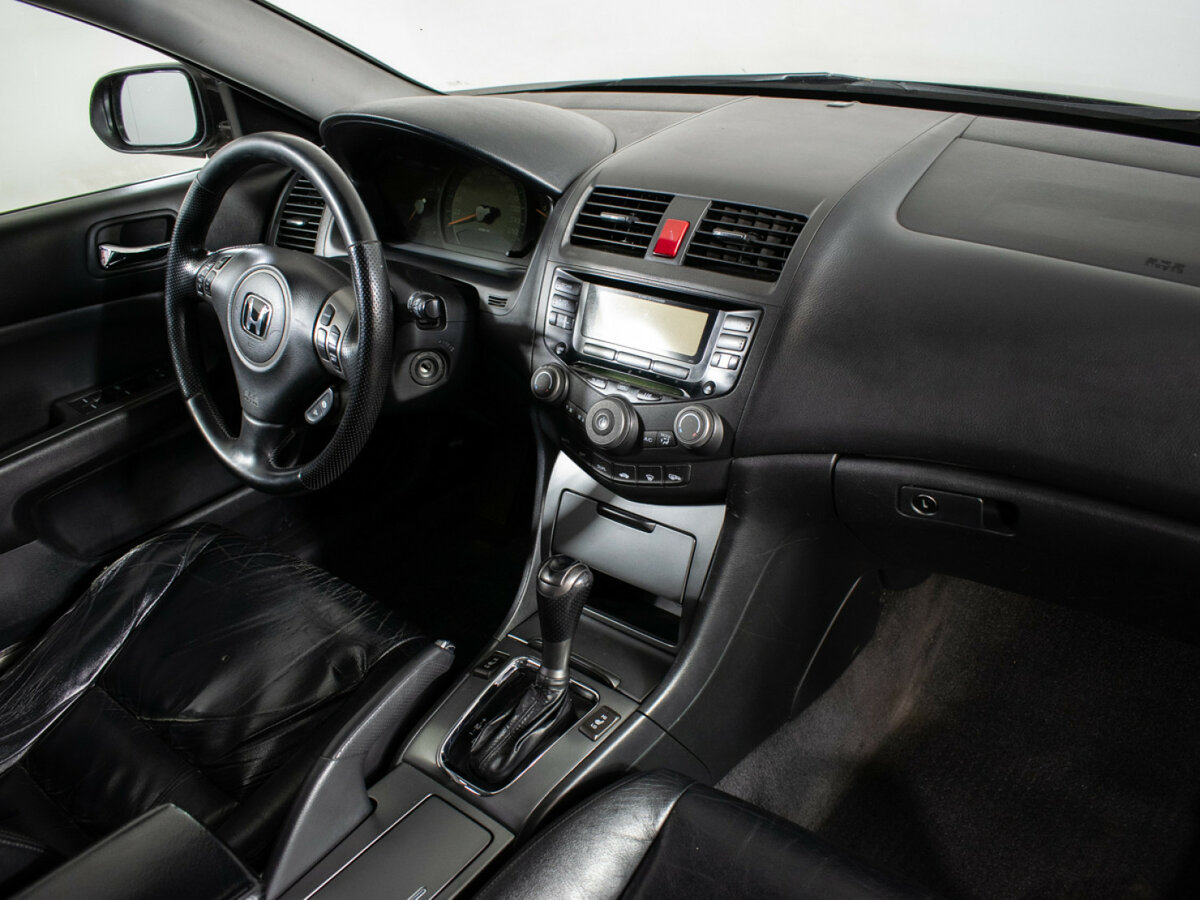 Купить Honda Accord с пробегом. Фото: #8