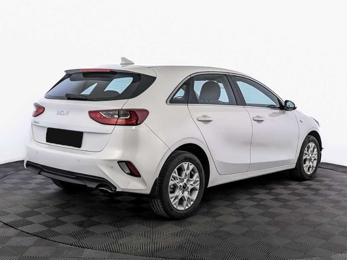 Купить Kia Ceed с пробегом. Фото: #4