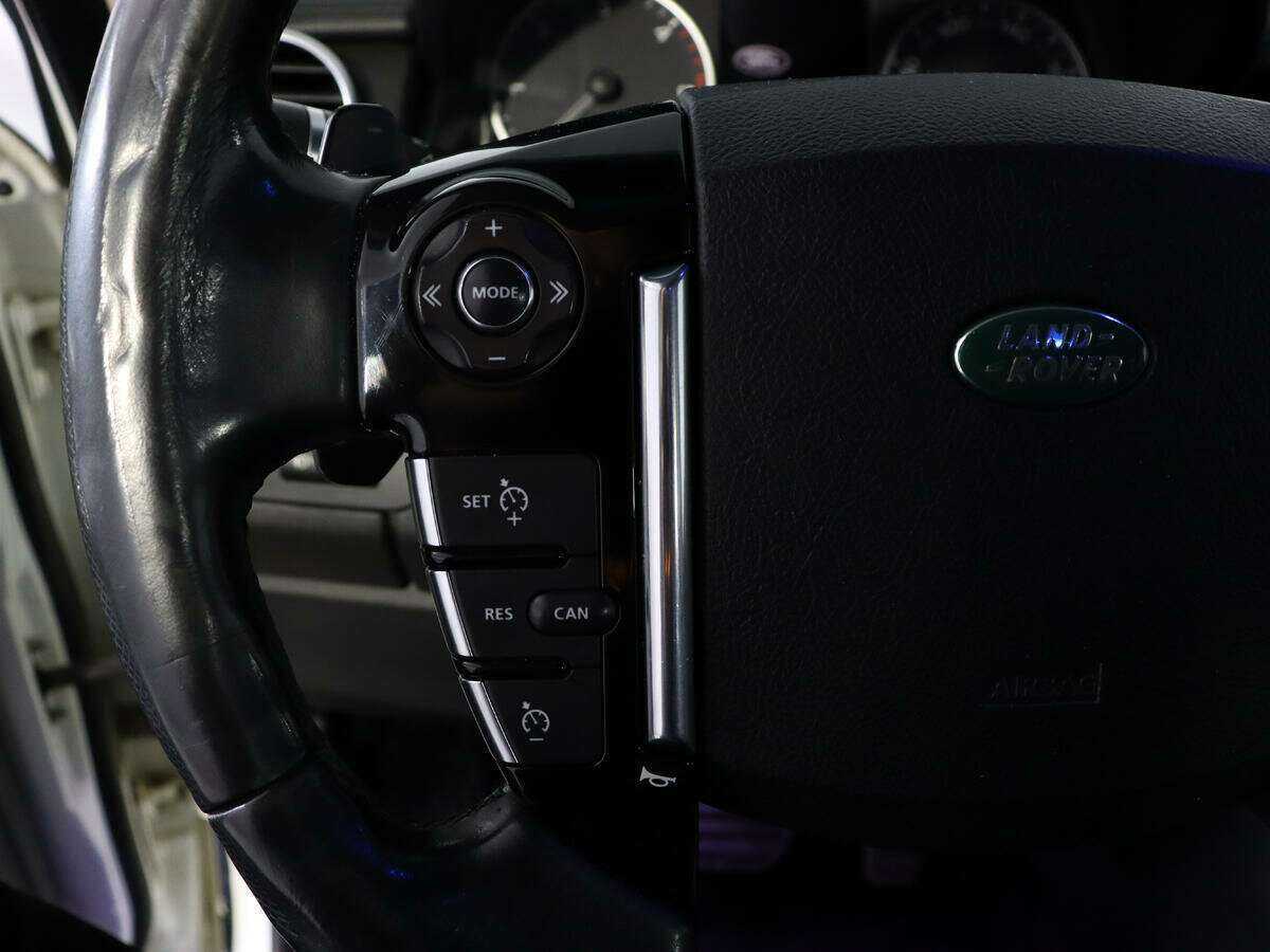 Купить Land Rover Discovery с пробегом. Фото: #21