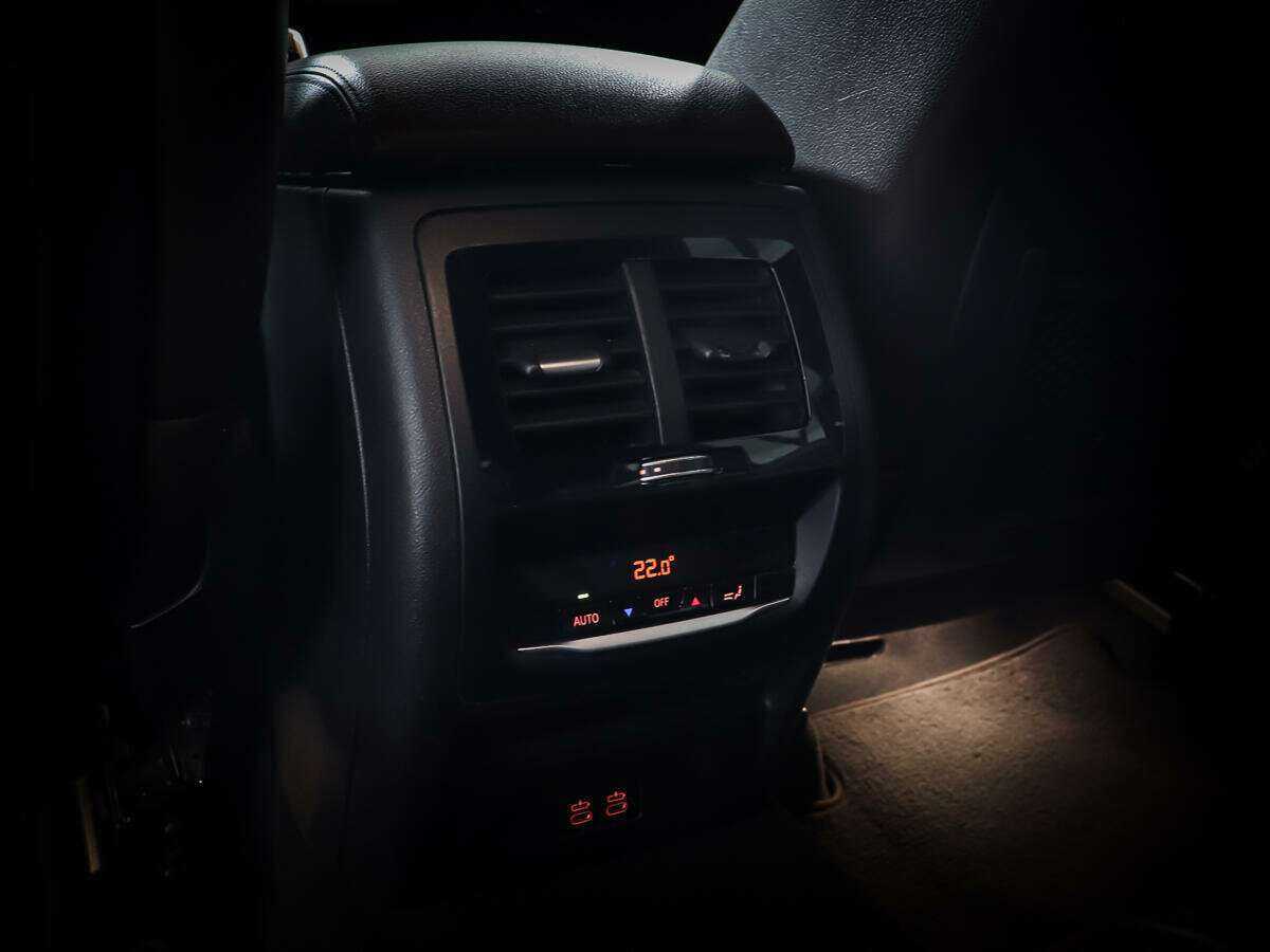 Купить BMW X3 с пробегом. Фото: #23