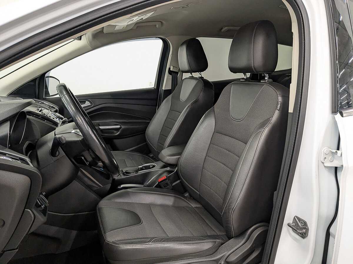 Купить Ford Kuga с пробегом. Фото: #17