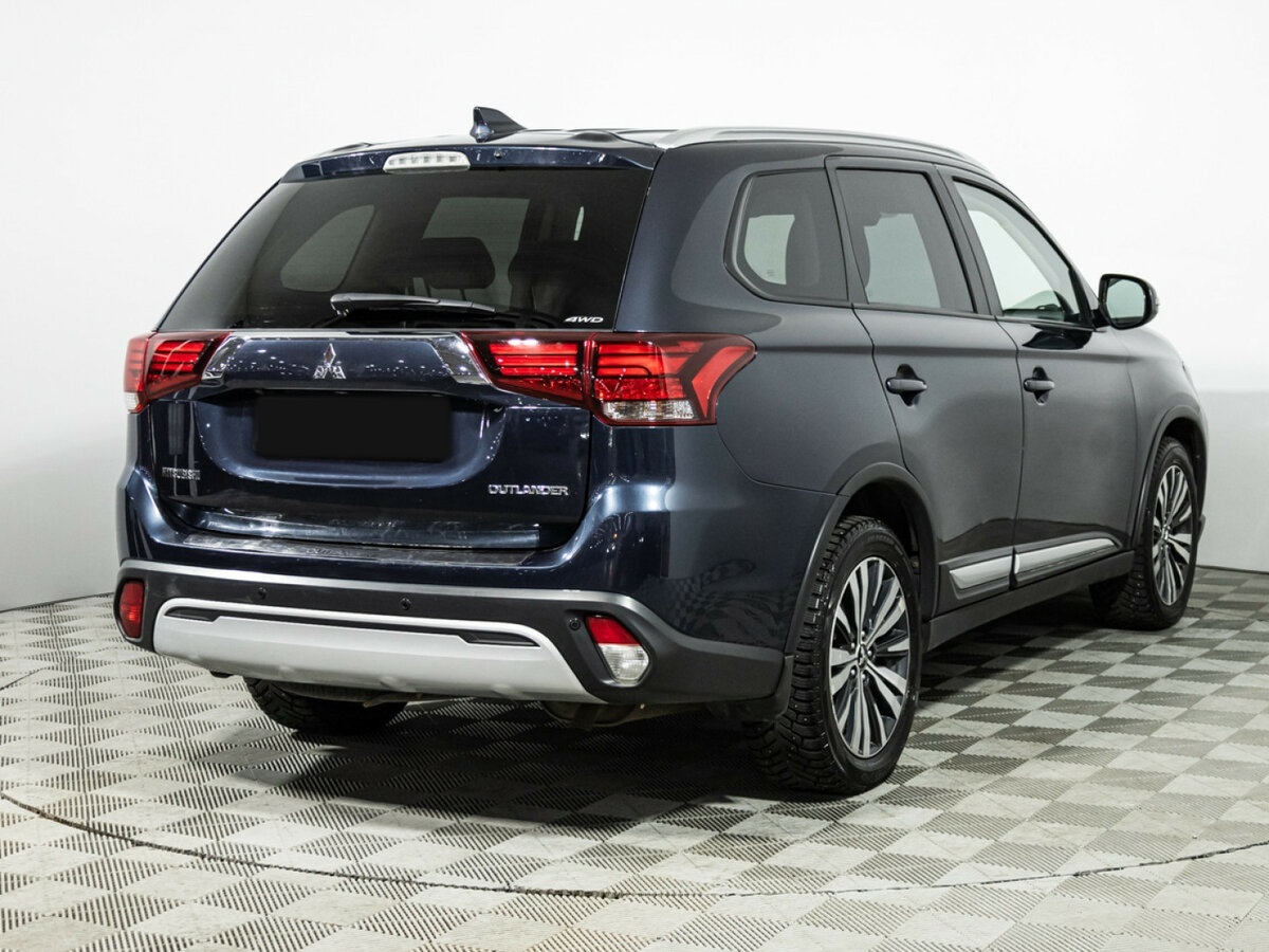 Купить Mitsubishi Outlander с пробегом. Фото: #4