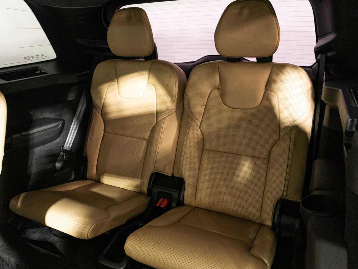 Купить Volvo XC90 с пробегом. Фото: #13