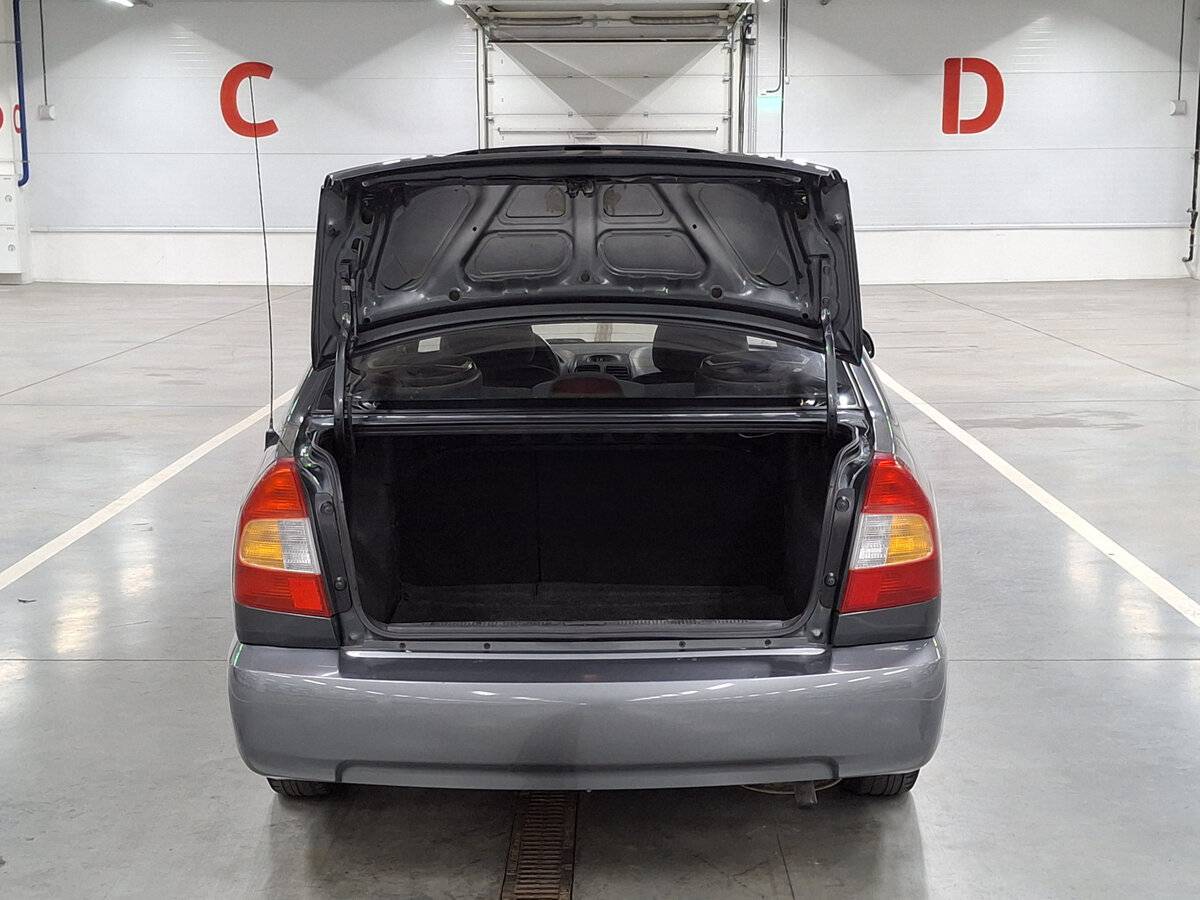 Купить Hyundai Accent с пробегом. Фото: #9