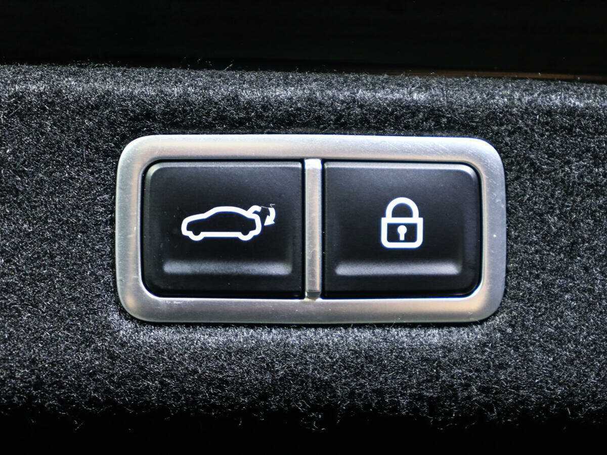 Купить Hyundai Grandeur с пробегом. Фото: #32
