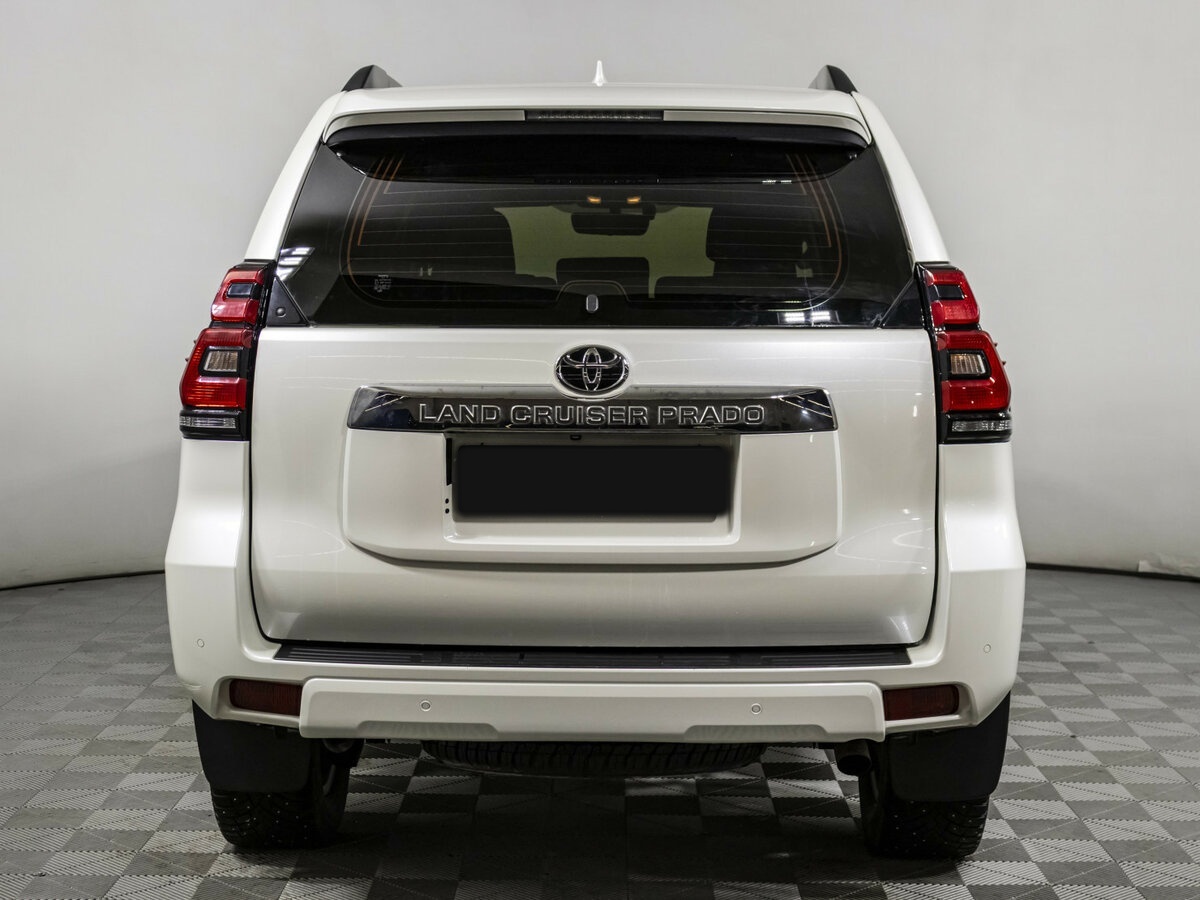 Купить Toyota Land Cruiser Prado с пробегом. Фото: #4