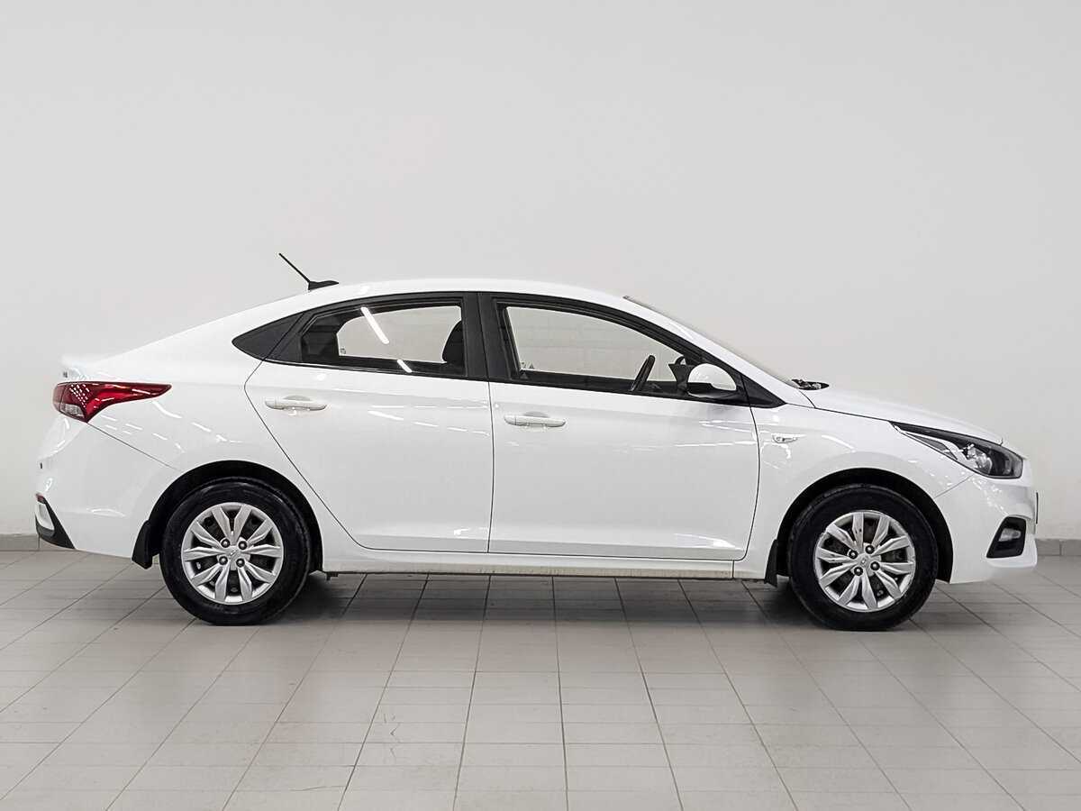 Купить Hyundai Solaris с пробегом. Фото: #3