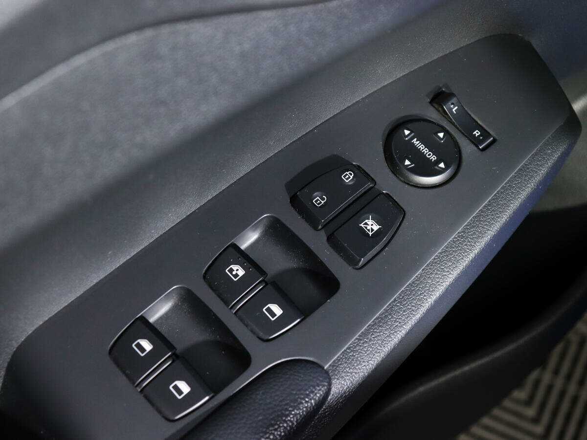 Купить Hyundai Solaris с пробегом. Фото: #12