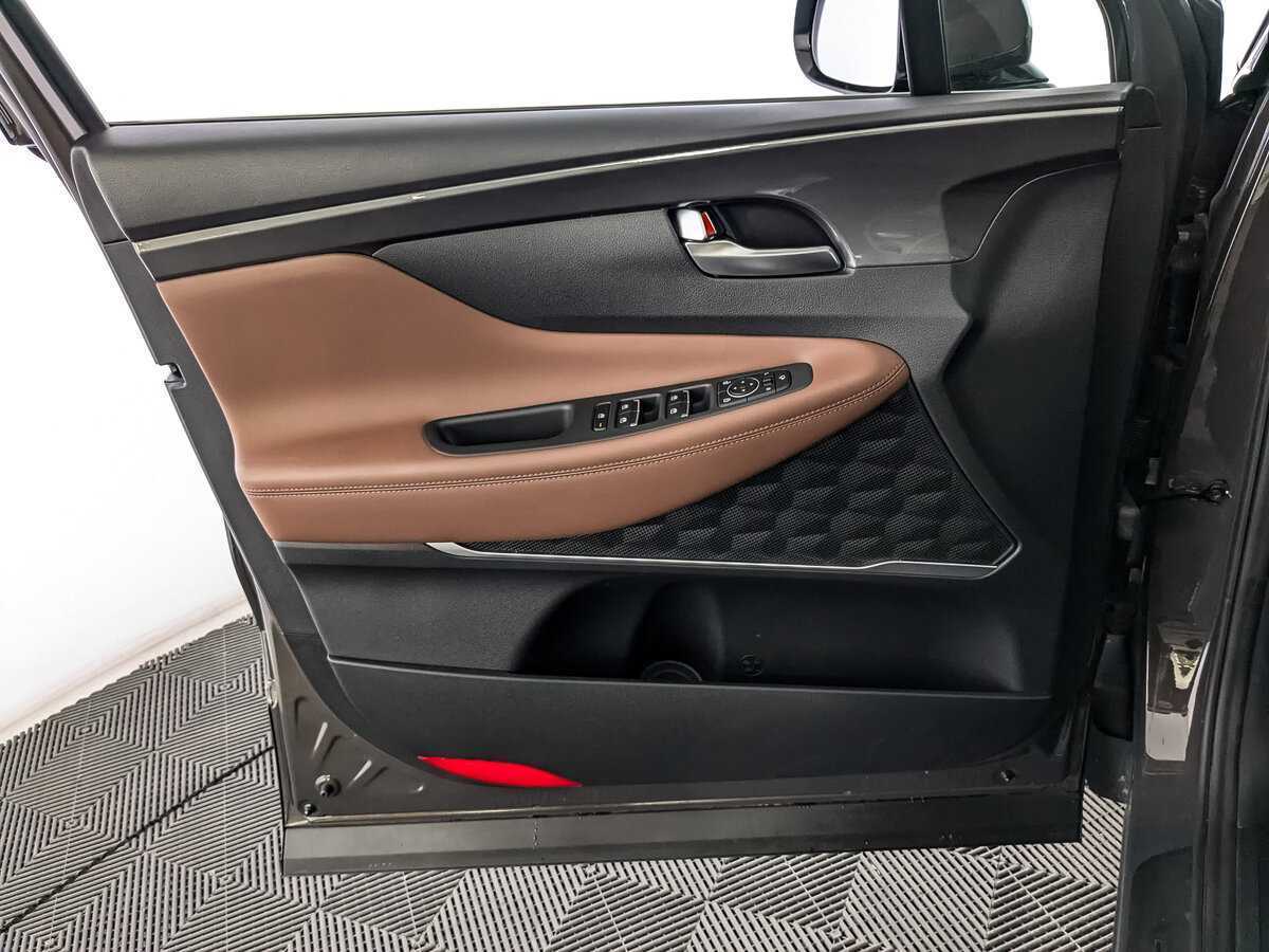 Купить Hyundai Santa Fe с пробегом. Фото: #14