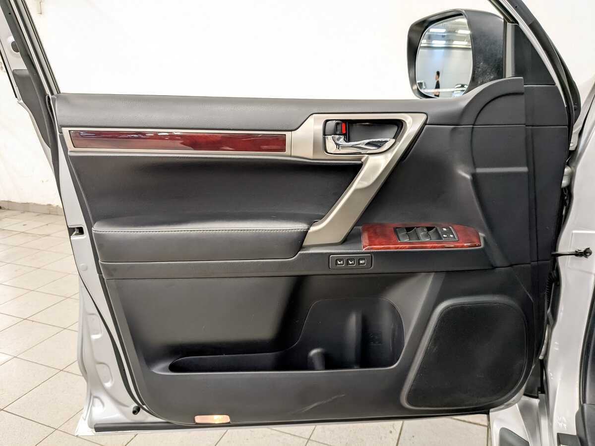 Купить Lexus GX с пробегом. Фото: #16