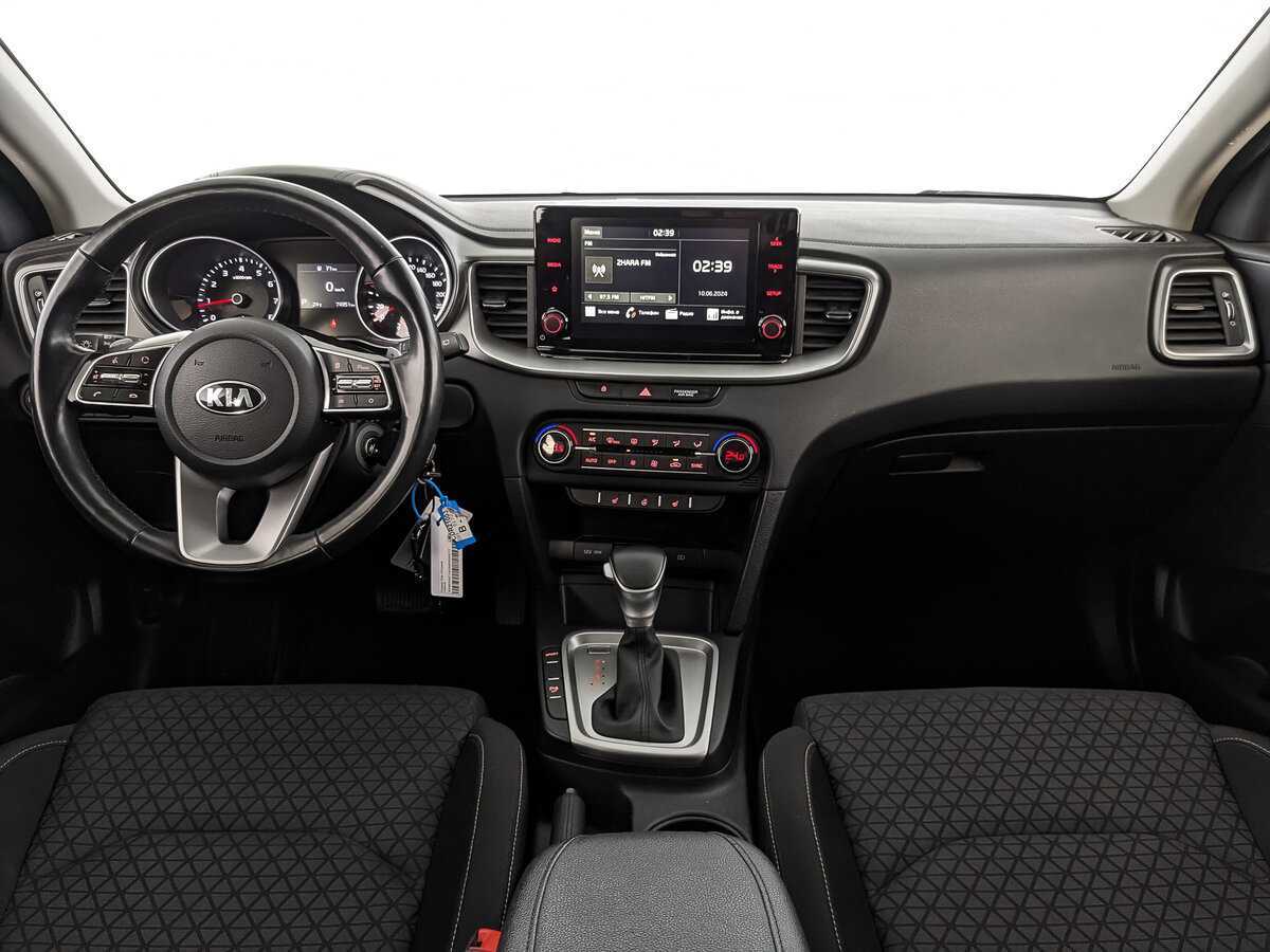 Купить Kia XCeed с пробегом. Фото: #9