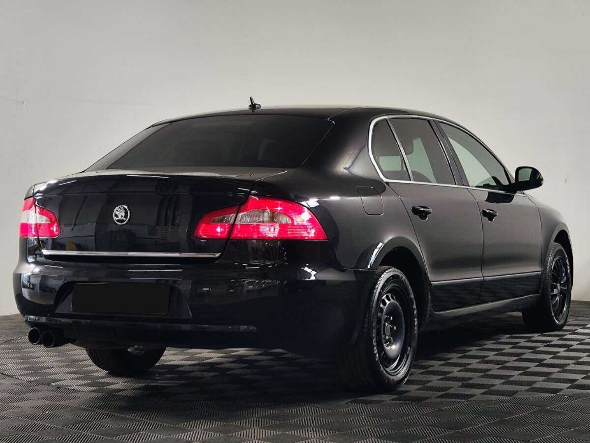 Купить Skoda Superb с пробегом. Фото: #2