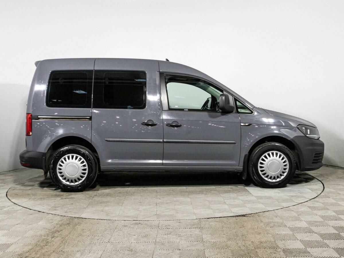 Купить Volkswagen Caddy с пробегом. Фото: #3