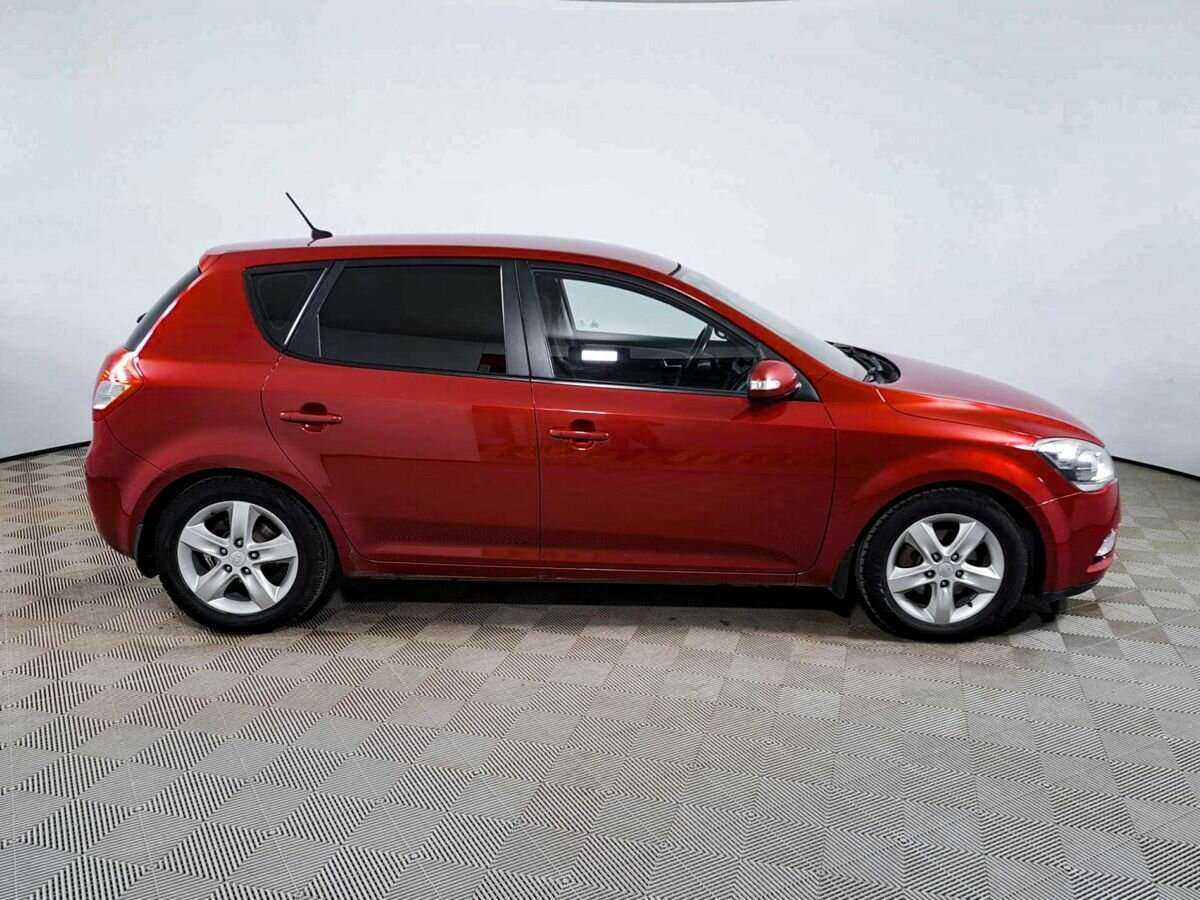 Купить Kia Ceed с пробегом. Фото: #3