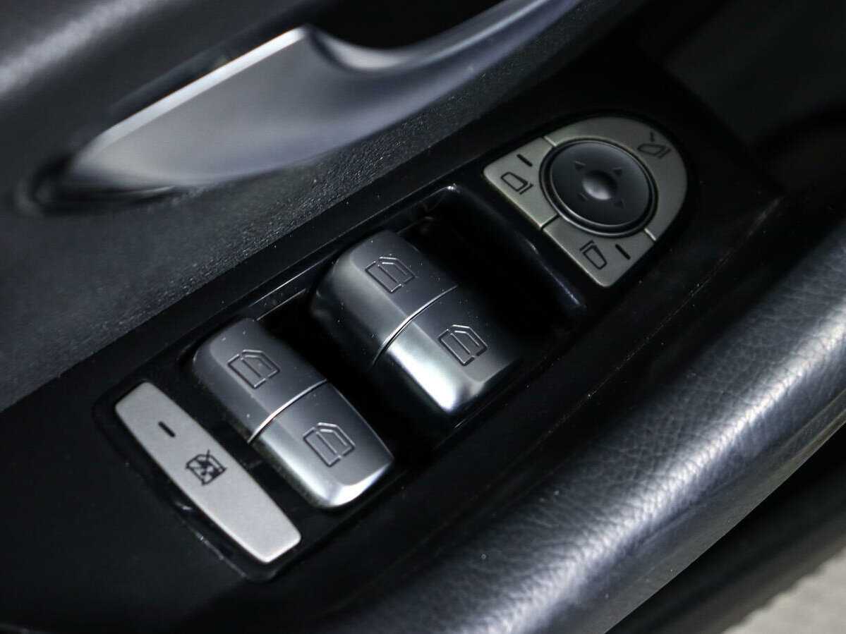 Купить Mercedes-Benz E-Класс с пробегом. Фото: #15