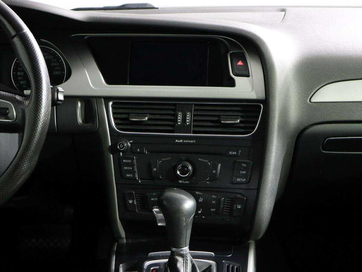 Купить Audi A4 с пробегом. Фото: #10