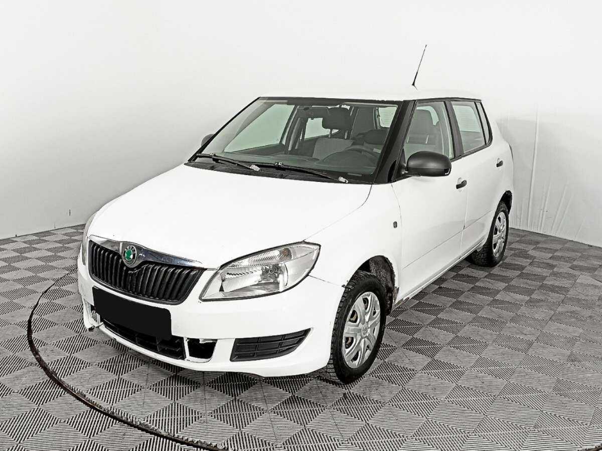 Купить Skoda Fabia с пробегом. Фото: #0