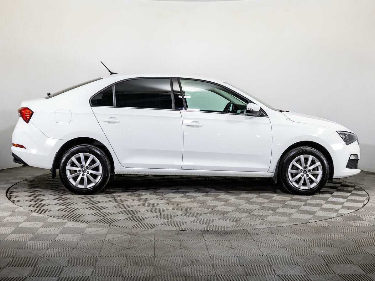 Купить Skoda Rapid с пробегом. Фото: #3