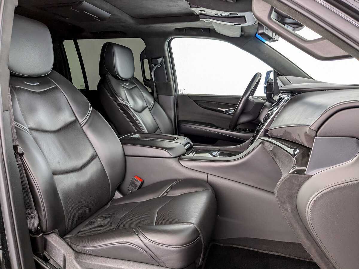 Купить Cadillac Escalade с пробегом. Фото: #20