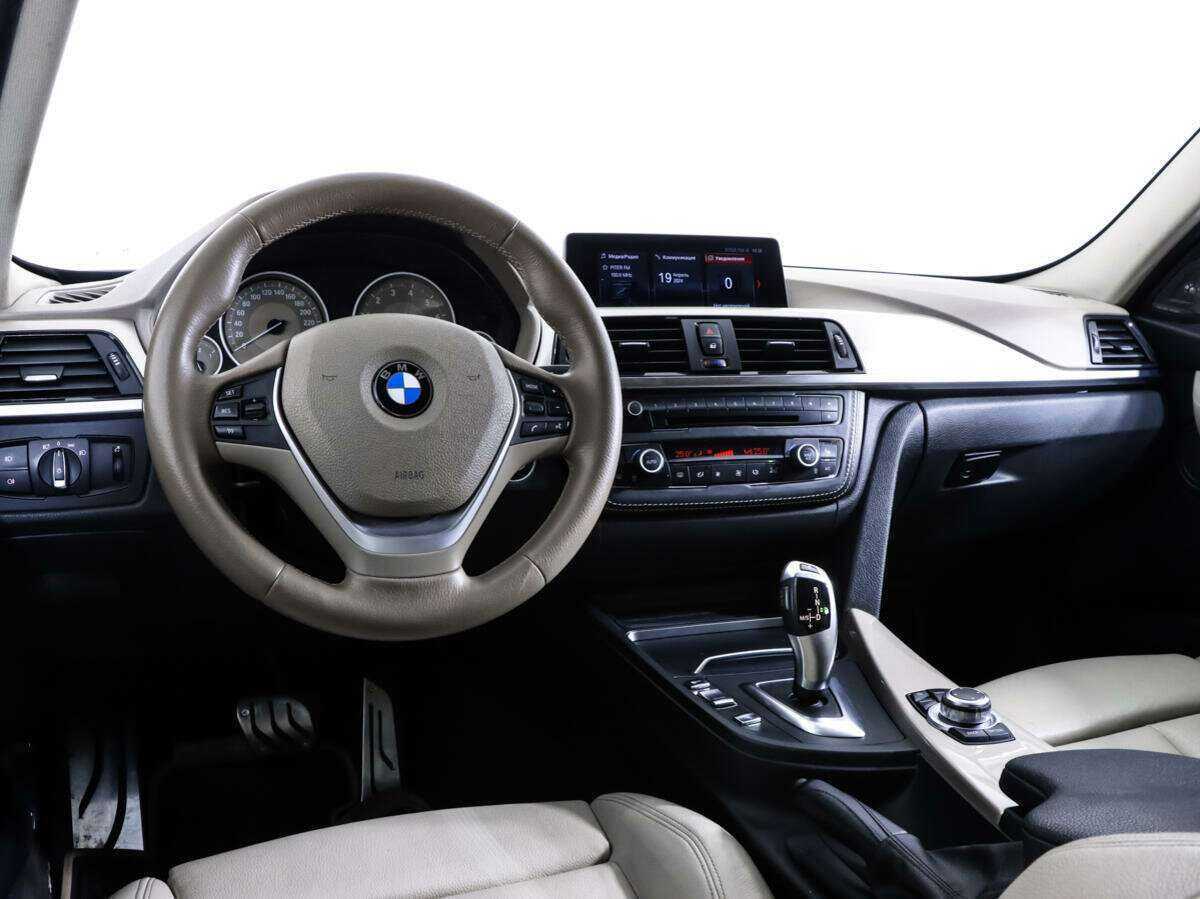 Купить BMW 3 серии с пробегом. Фото: #10