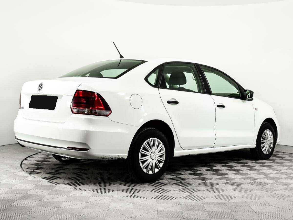 Купить Volkswagen Polo с пробегом. Фото: #4