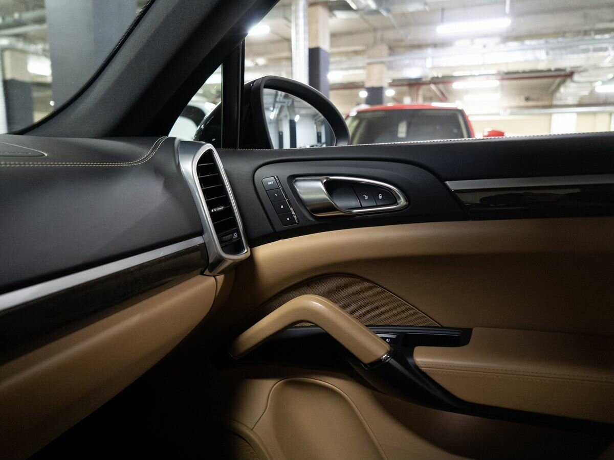 Купить Porsche Cayenne с пробегом. Фото: #22