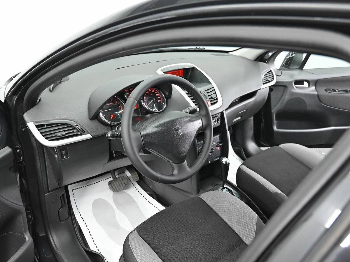 Купить Peugeot 207 с пробегом. Фото: #8