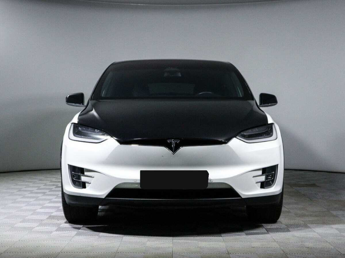 Купить Tesla Model X с пробегом. Фото: #1